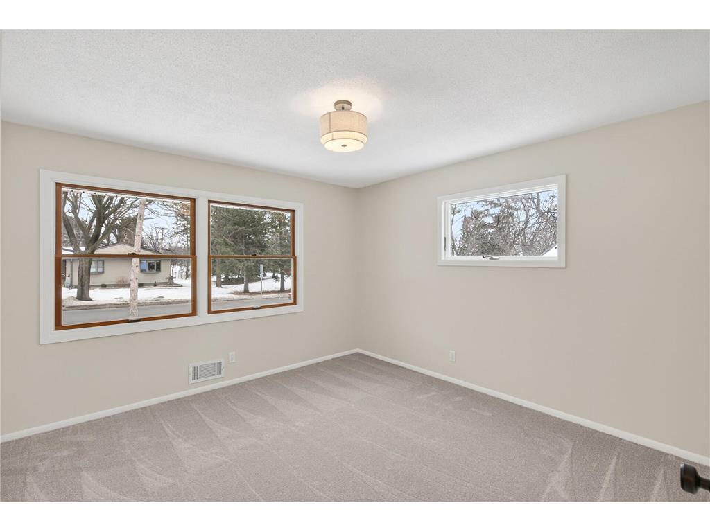 14281 57th Street N Oak Park Heights MN 55082 7019070 image9