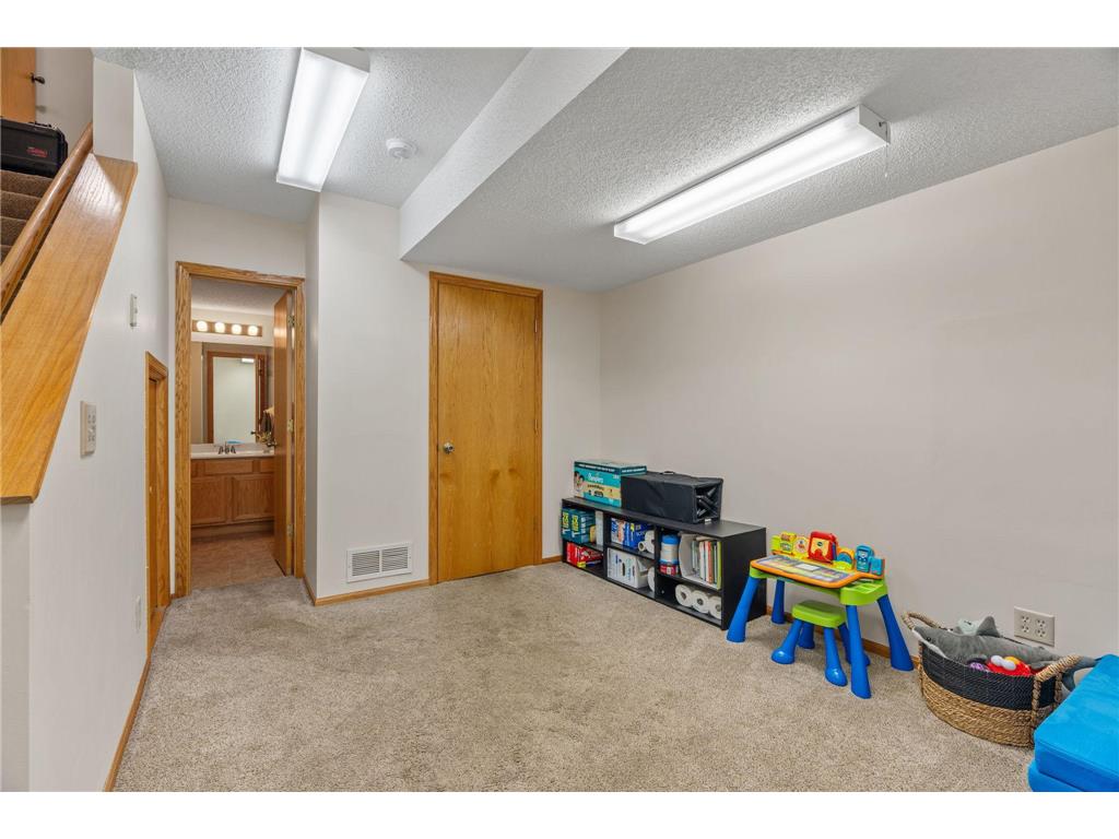 14282 Empire Avenue Apple Valley MN 55124 7095654 image20