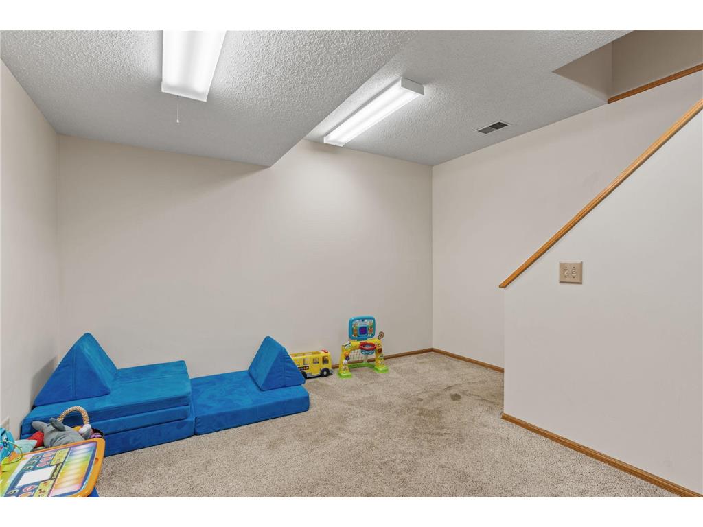 14282 Empire Avenue Apple Valley MN 55124 7095654 image21
