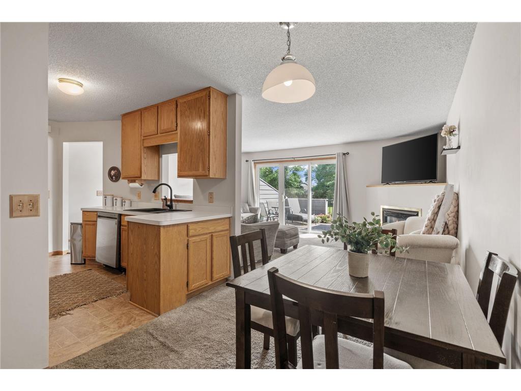14282 Empire Avenue Apple Valley MN 55124 7095654 image8