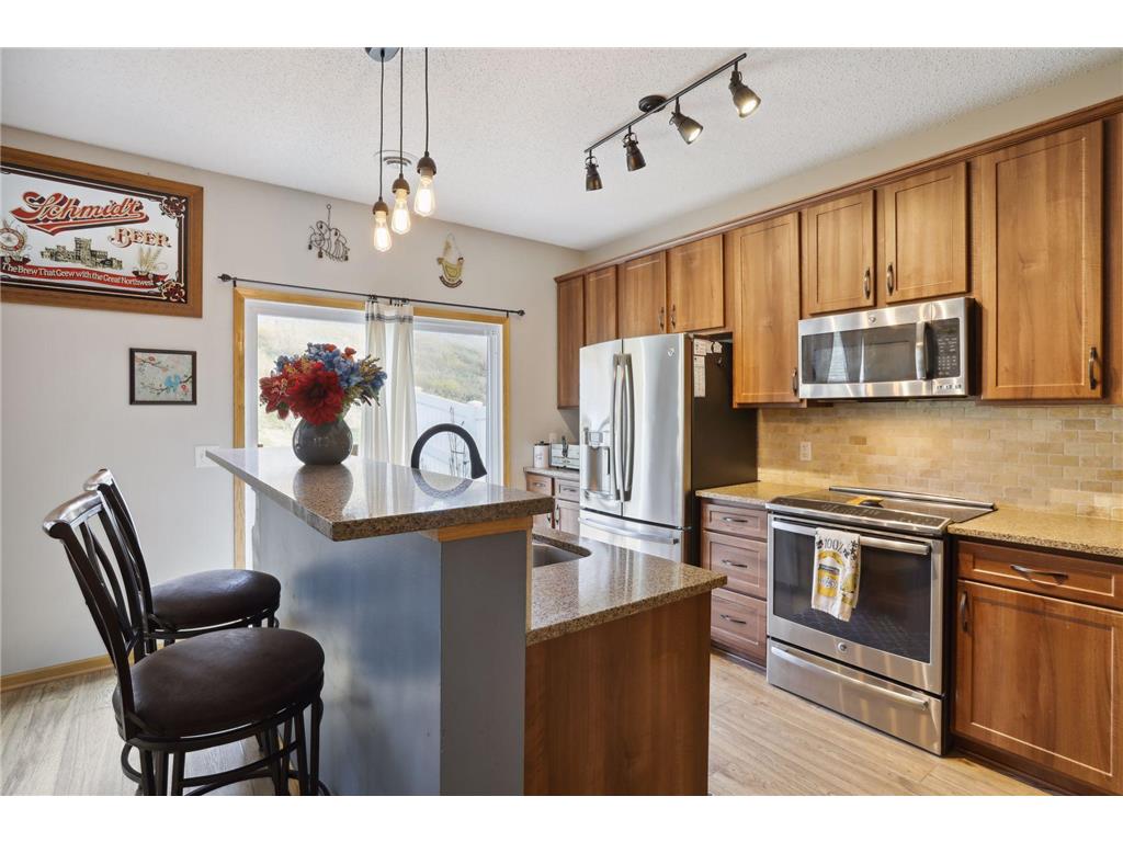 14285 Brookmere Boulevard NW, Prior Lake, MN 55372 MLS 6112664 Edina Realty