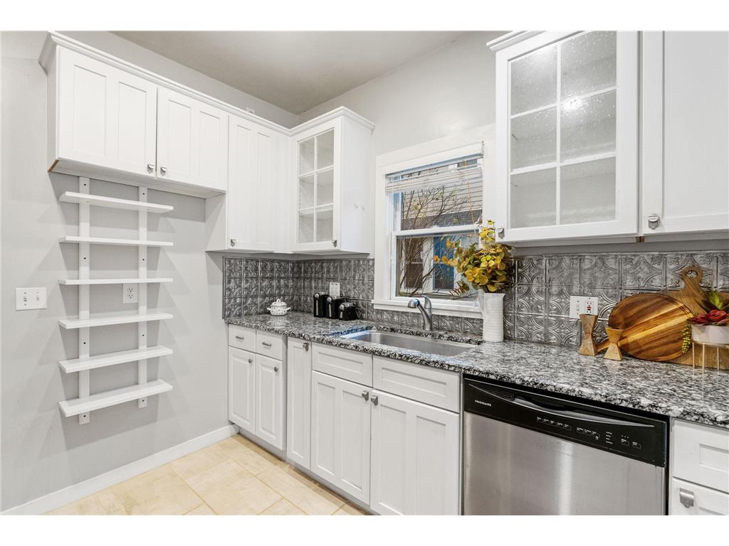 1429 Randolph Avenue Saint Paul MN 55105 6807096 image5