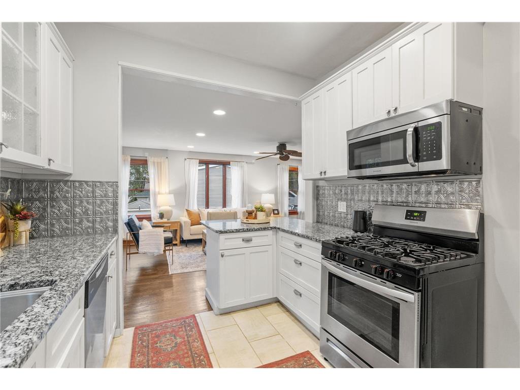 1429 Randolph Avenue Saint Paul MN 55105 7048564 image10