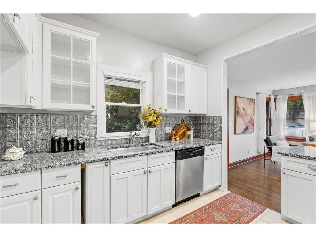 1429 Randolph Avenue Saint Paul MN 55105 7048564 image11