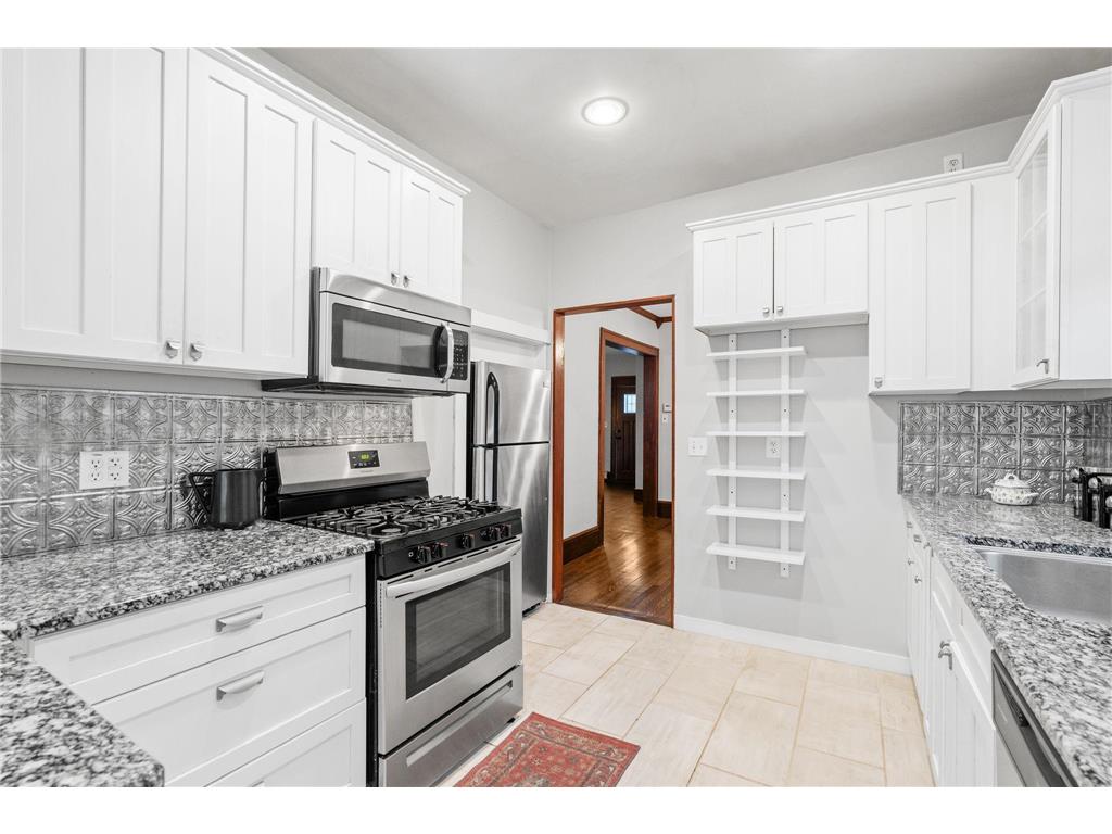 1429 Randolph Avenue Saint Paul MN 55105 7048564 image19