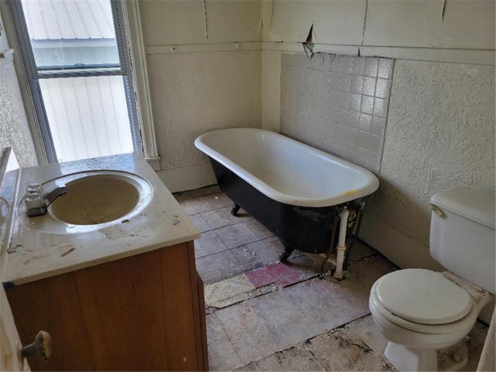 143 1st Avenue SE Wells MN 56097 6783545 image13