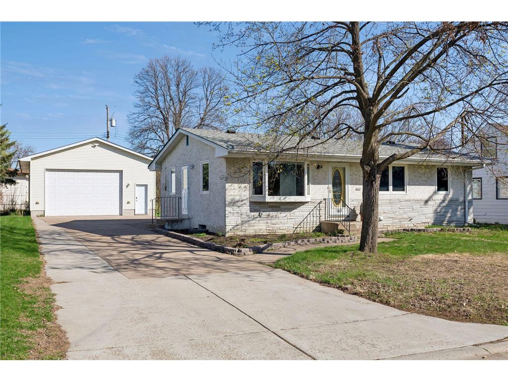 143 Horizon Circle NE Fridley MN 55421 7045724 image1