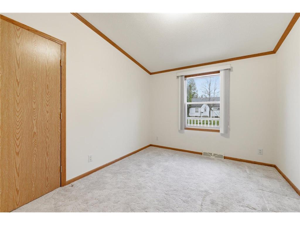 1430 12th St S Virginia MN 55792 7078207 image14