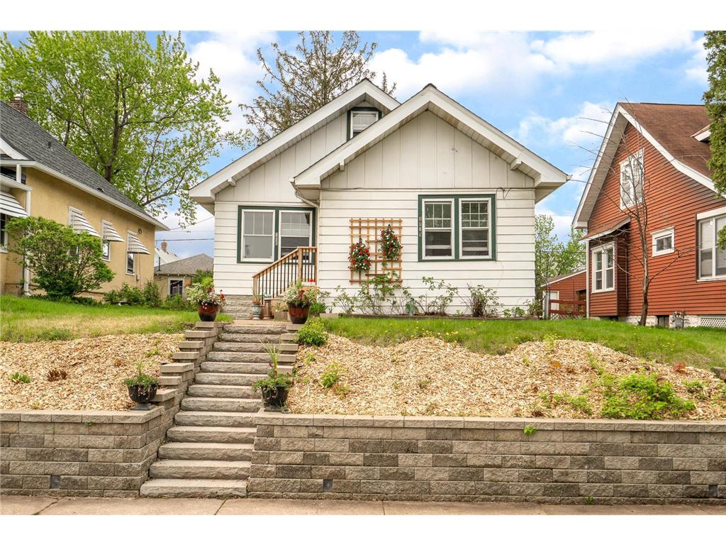 1430 Charles Avenue Saint Paul MN 55104 6245903 image1