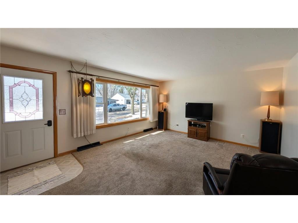 1430 N 4th Street Montevideo MN 56265 7038578 image4