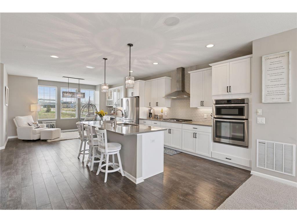 1430 Old Highway 8 NW New Brighton MN 55112 6707071 image1