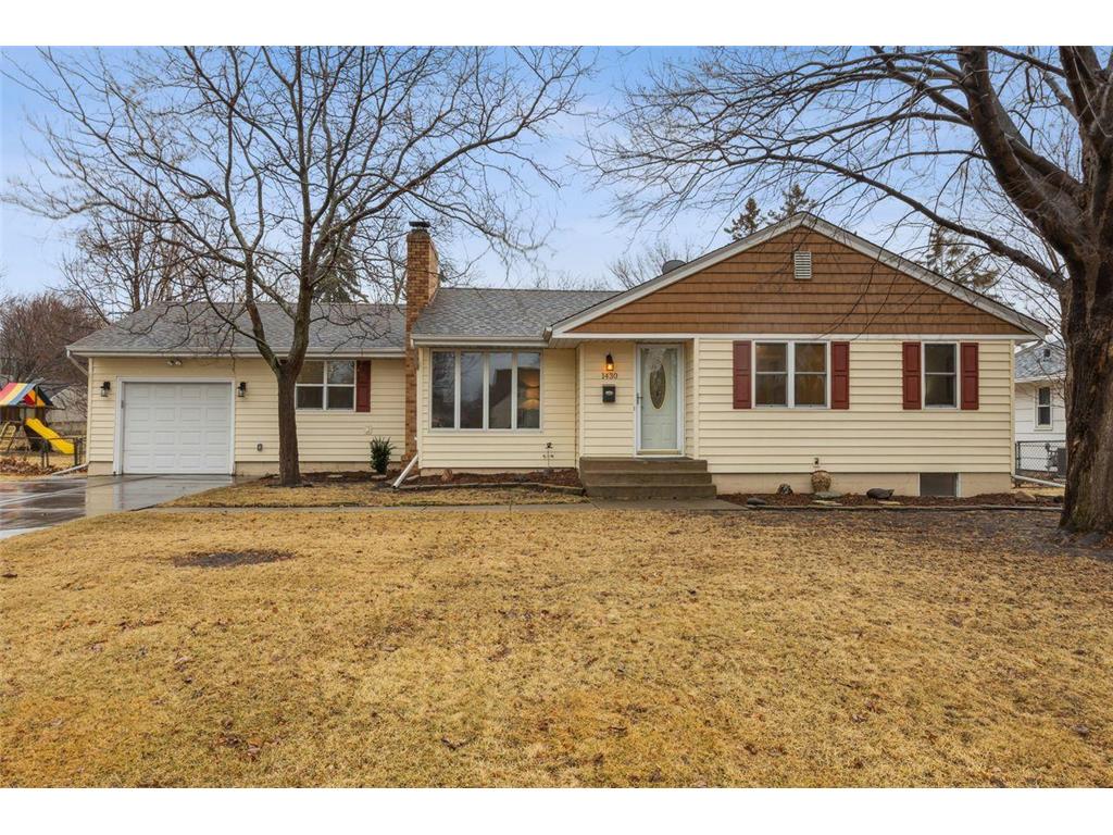 1430 Shryer Avenue W Roseville MN 55113 6680003 image1