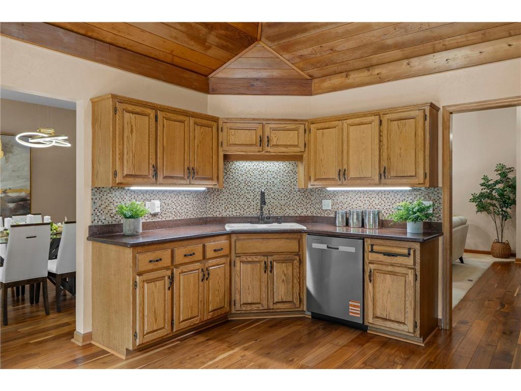14305 44th Avenue N Plymouth MN 55446 7067015 image21