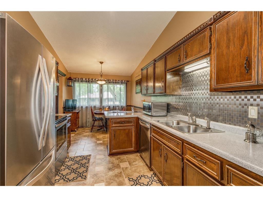1431 Arden View Drive Arden Hills MN 55112 6562731 image1