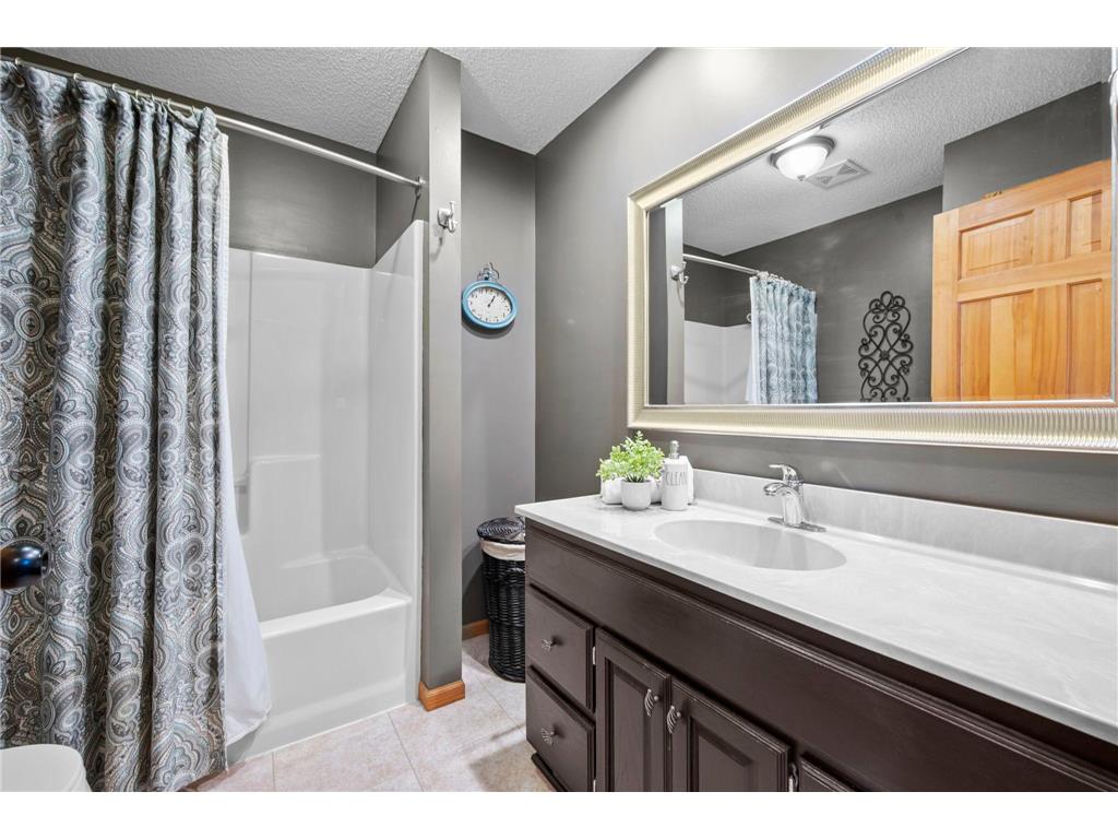 1431 Hazelcrest Drive Hudson WI 54016 7034912 image10