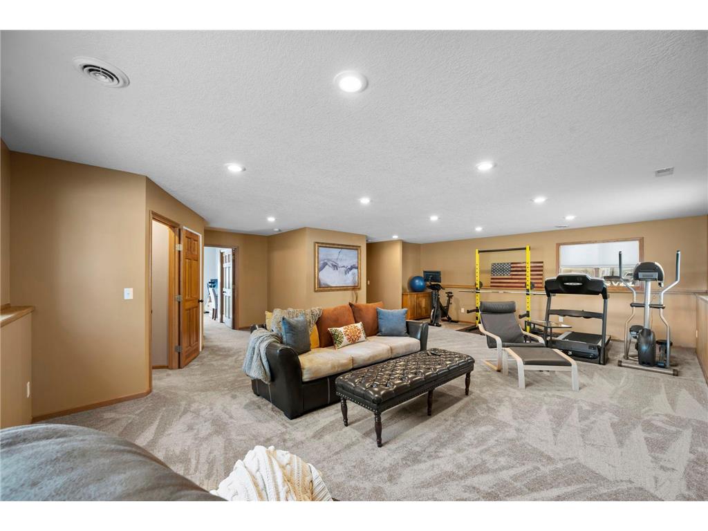 1431 Hazelcrest Drive Hudson WI 54016 7034912 image16