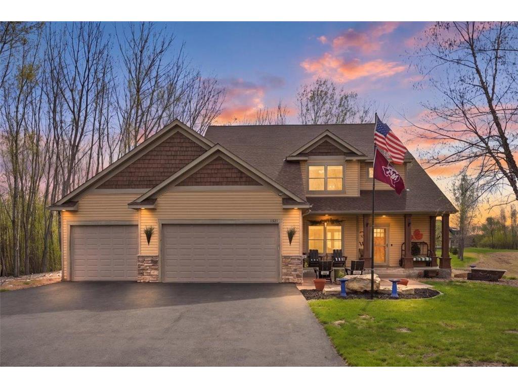 1431 Pioneer Circle Houlton WI 54082 7065469 image1