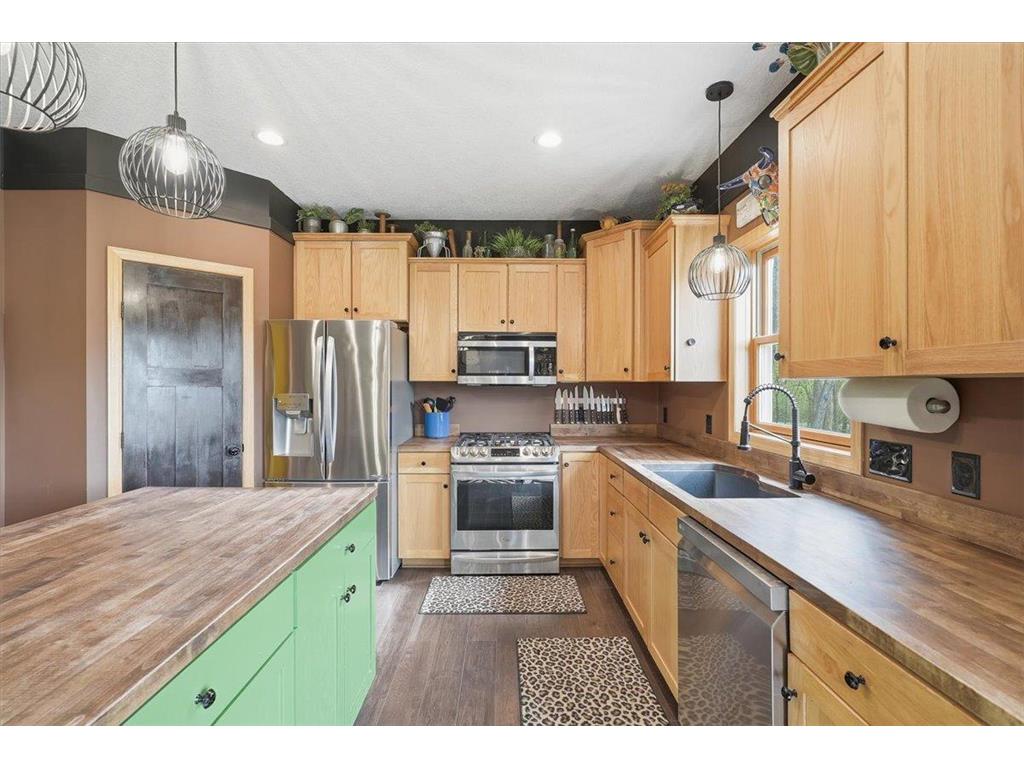 1431 Pioneer Circle Houlton WI 54082 7065469 image11