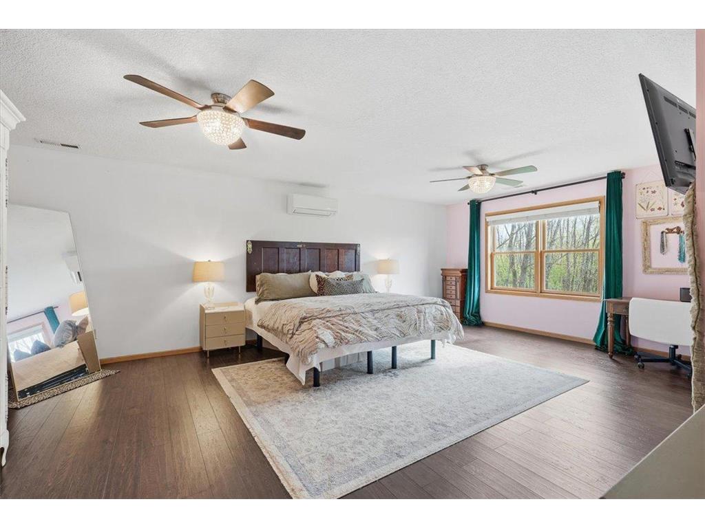 1431 Pioneer Circle Houlton WI 54082 7065469 image18