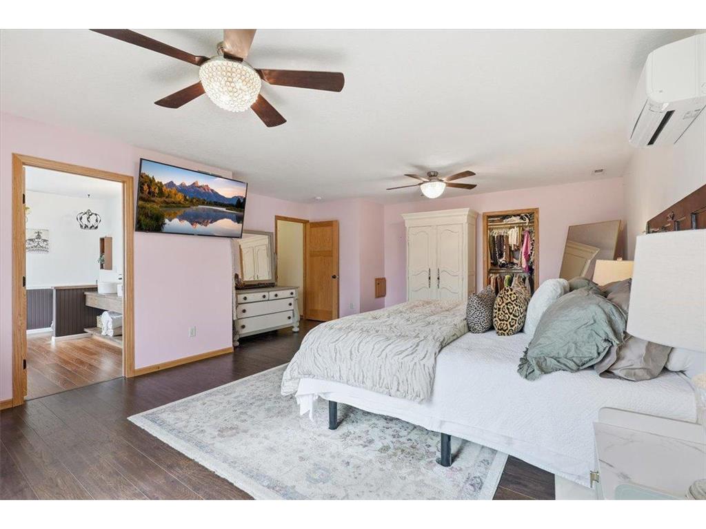 1431 Pioneer Circle Houlton WI 54082 7065469 image20