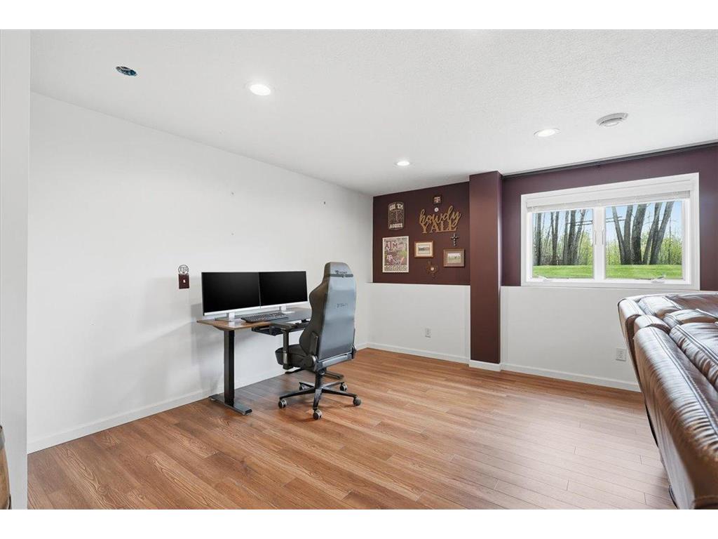 1431 Pioneer Circle Houlton WI 54082 7065469 image36