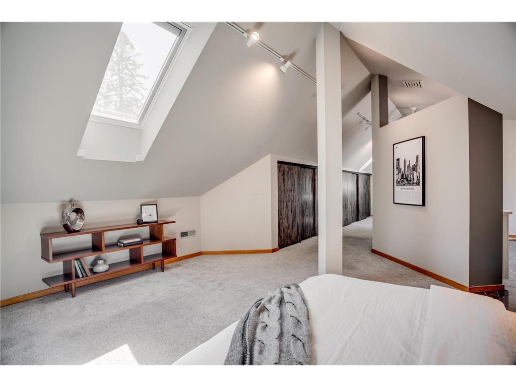 1431 Spring Valley Road Golden Valley MN 55422 7049566 image31