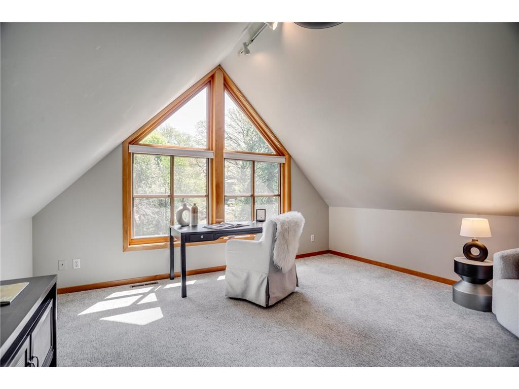 1431 Spring Valley Road Golden Valley MN 55422 7049566 image37
