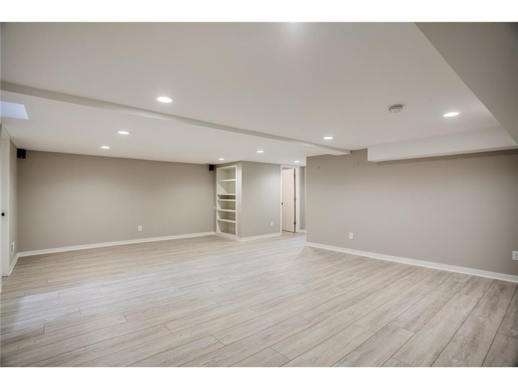 1431 Spring Valley Road Golden Valley MN 55422 7049566 image43
