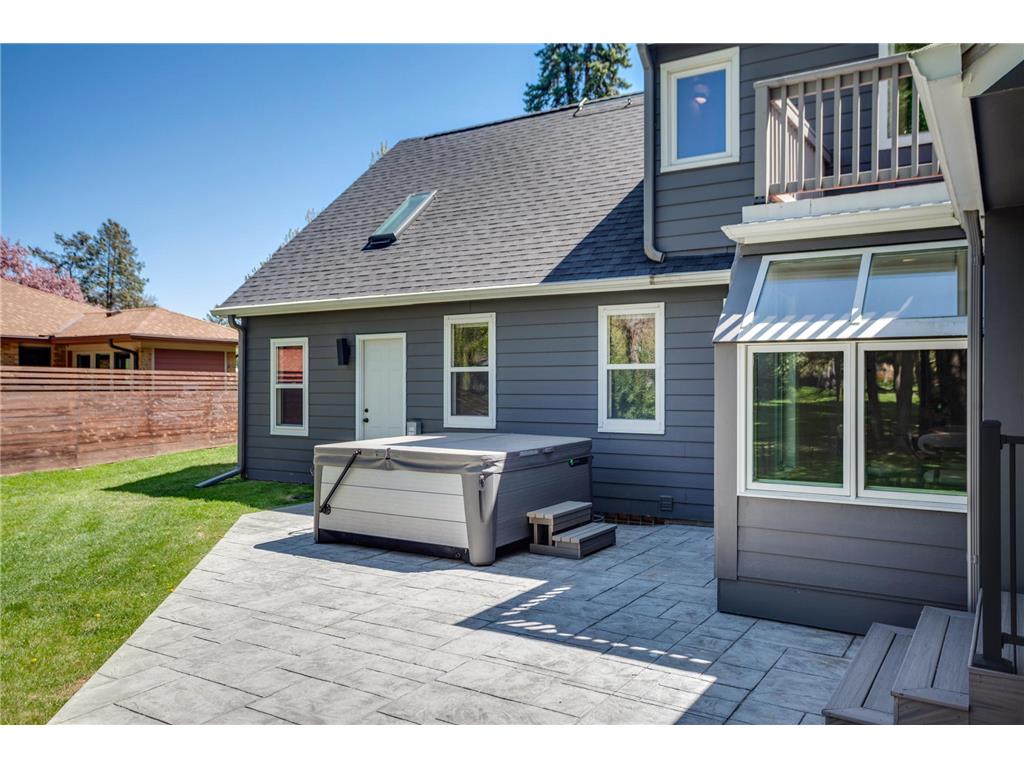1431 Spring Valley Road Golden Valley MN 55422 7049566 image54