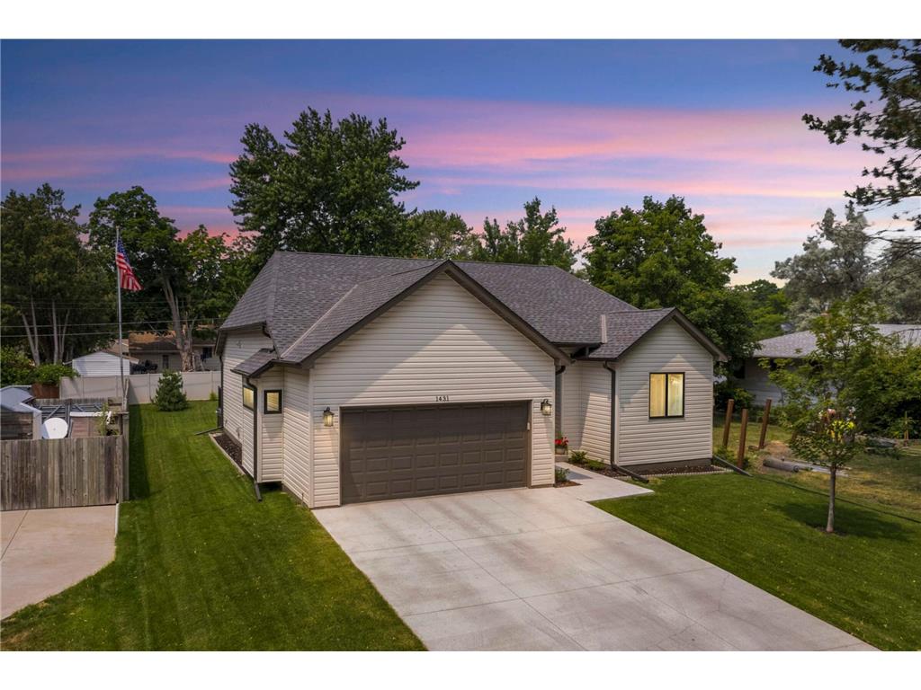 1431 Sumter Avenue N Golden Valley MN 55427 7052708 image1