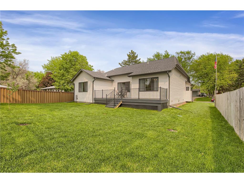 1431 Sumter Avenue N Golden Valley MN 55427 7052708 image32