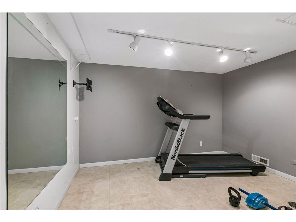 1432 Arden View Drive Arden Hills MN 55112 7054531 image24