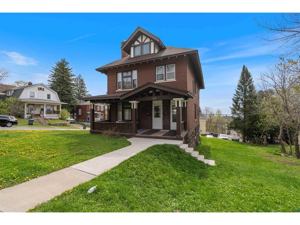 1432 E 4th Street Duluth MN 55805 7080469 image1