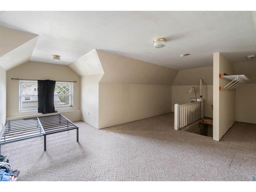1432 E 4th Street Duluth MN 55805 7080469 image13