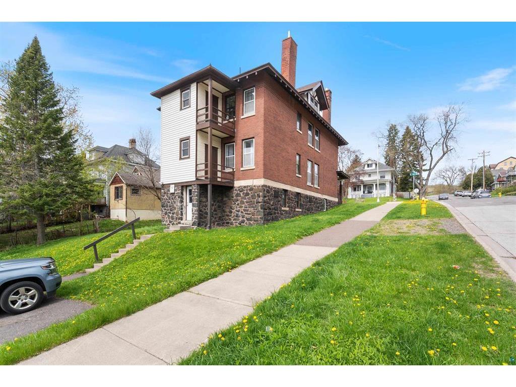 1432 E 4th Street Duluth MN 55805 7080469 image22