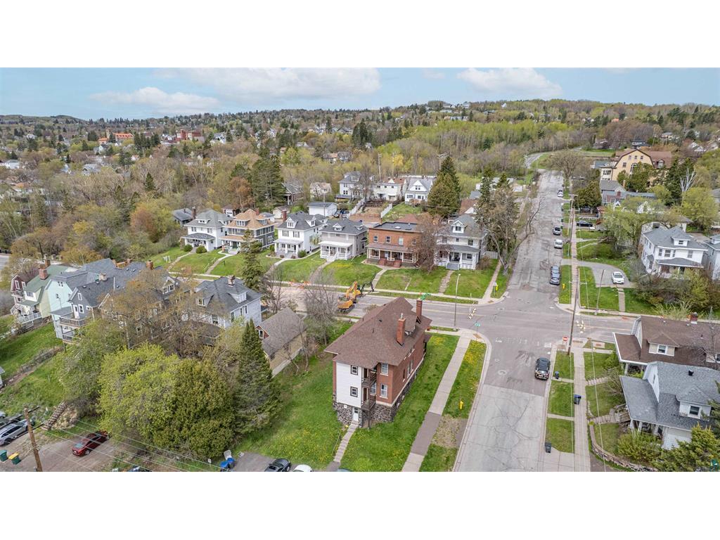 1432 E 4th Street Duluth MN 55805 7080469 image27