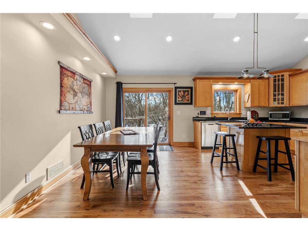 1432 Rose Place Roseville MN 55113 6812077 image13