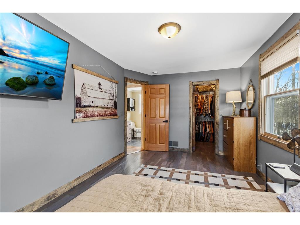 1432 Rose Place Roseville MN 55113 6812077 image17