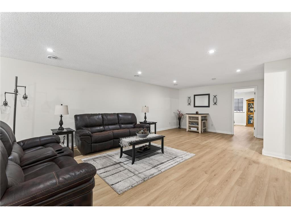 14320 314th Avenue NW Baldwin Twp MN 55371 7080770 image17