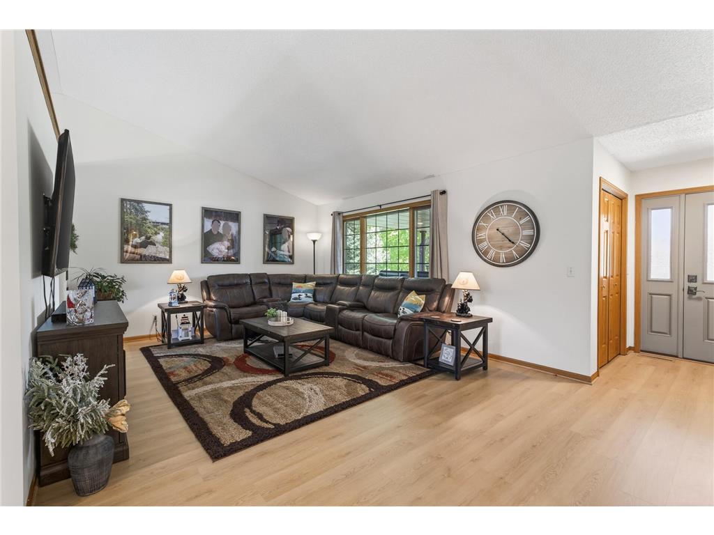 14320 314th Avenue NW Baldwin Twp MN 55371 7080770 image4