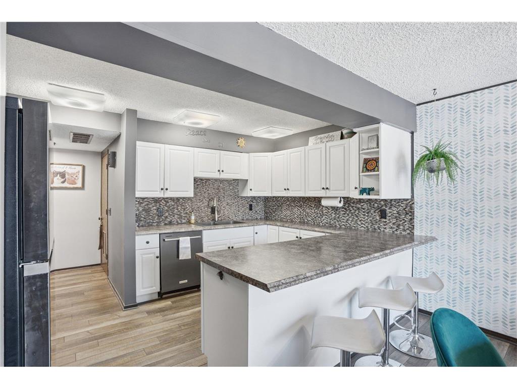 14326 Fairway Drive Eden Prairie MN 55344 7000060 image11