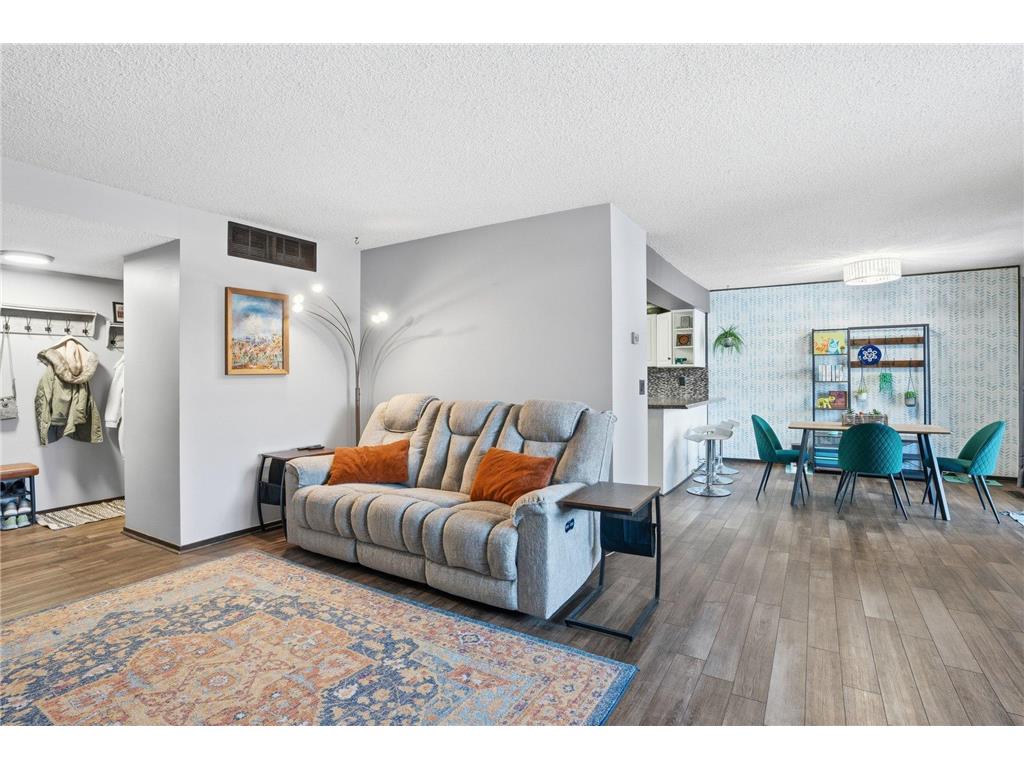 14326 Fairway Drive Eden Prairie MN 55344 7000060 image6