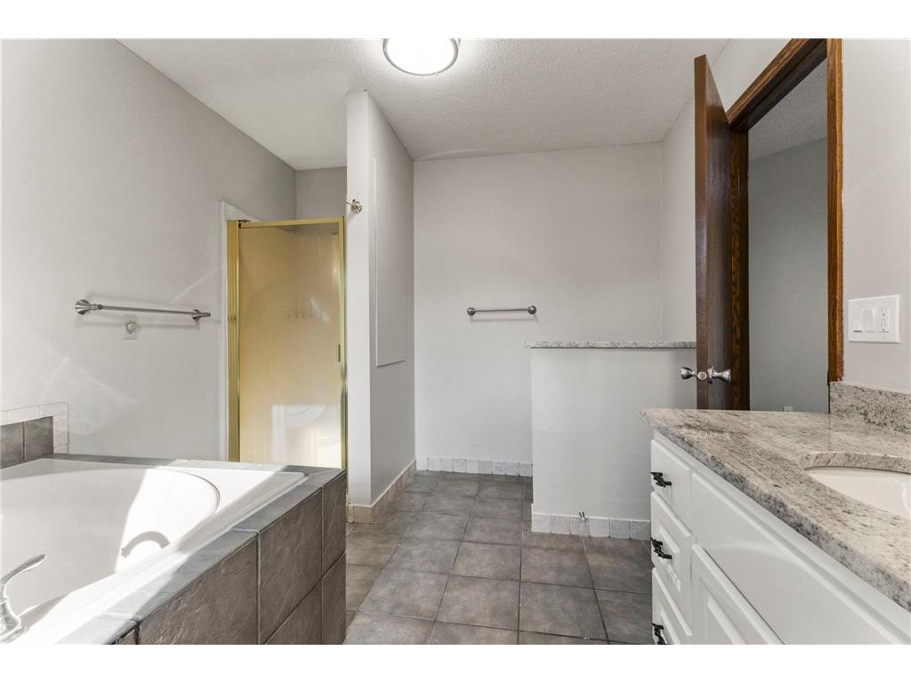 1434 Eastlake Drive Chaska MN 55318 7111238 image19