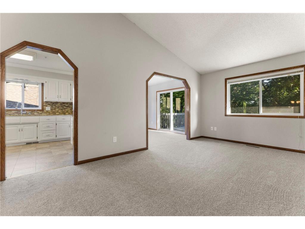 1434 Eastlake Drive Chaska MN 55318 7111238 image2