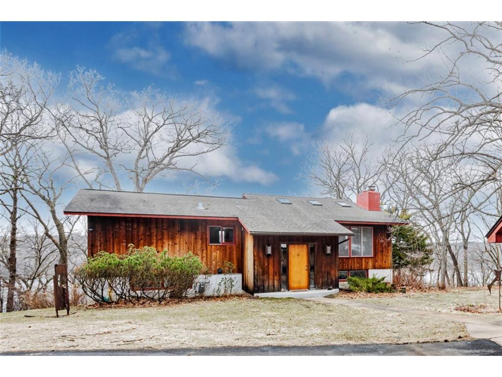 1434 Triangle Drive, Houlton, WI, 54082 MLS 6181233 Edina Realty