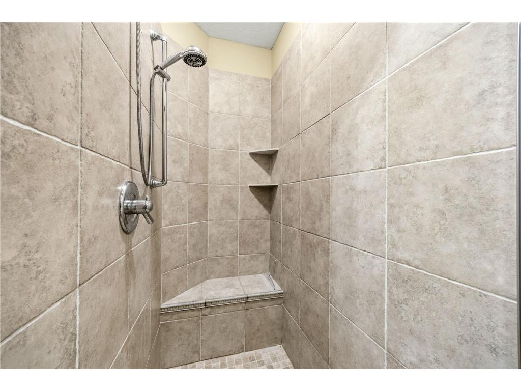 14340 56th Avenue N Plymouth MN 55446 - Pomerleau 7075042 image20