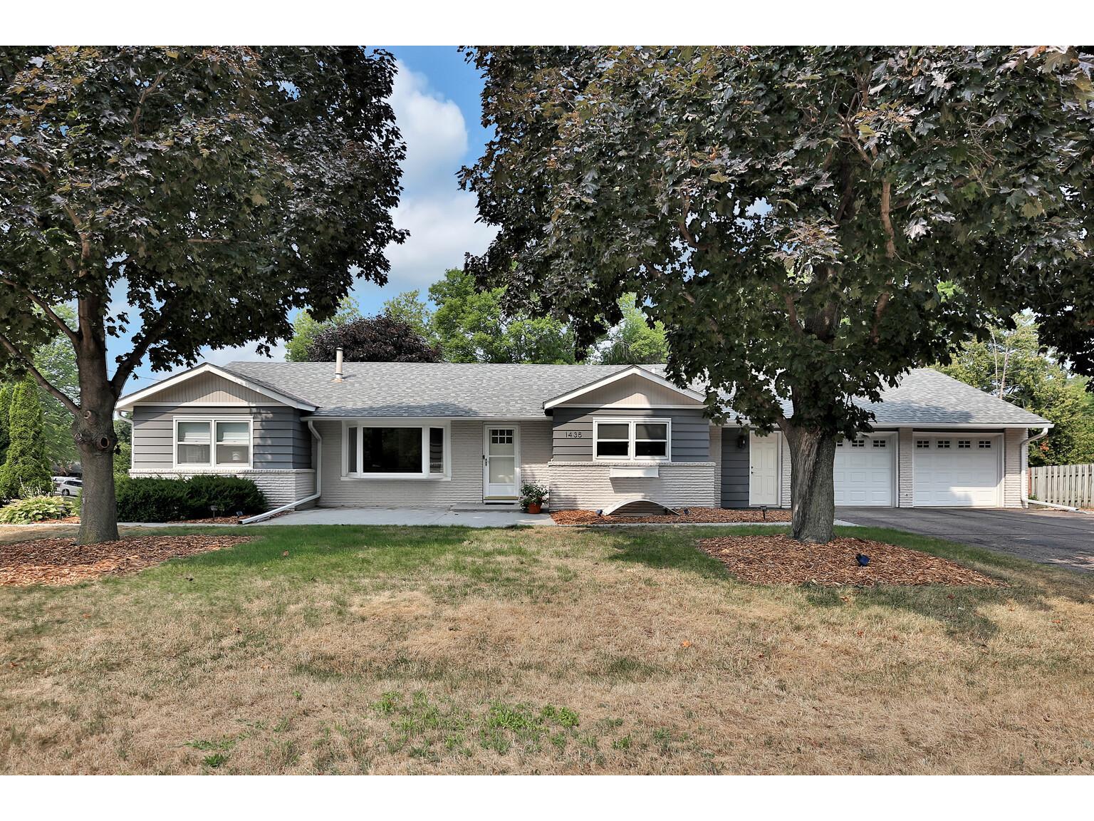 1435 Dodd Road, Mendota Heights, MN, 55118 MLS 6075139 Edina Realty