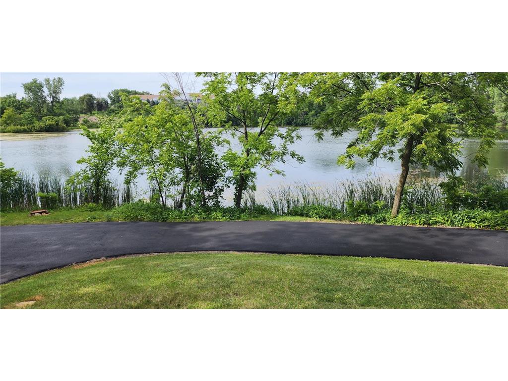 1435 Englert Road Eagan MN 55122 - Fish 6557781 image1