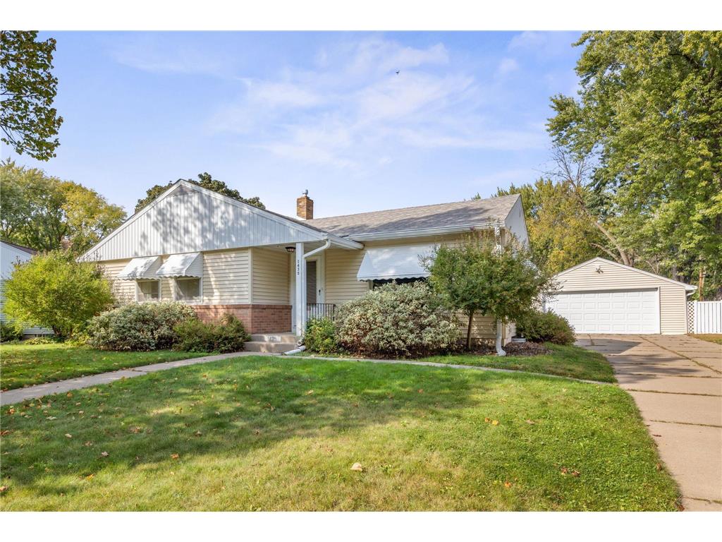 1435 Price Avenue Maplewood MN 55109 6805875 image1