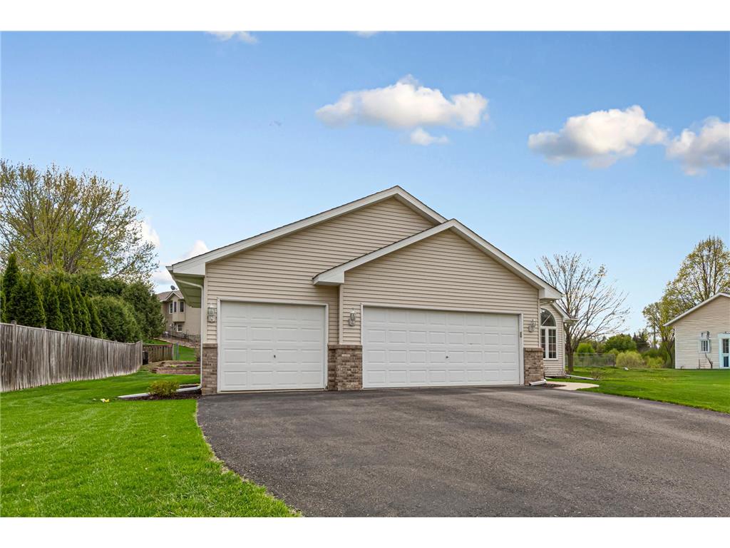 1435 Springwood Lane Faribault MN 55021 7060914 image2